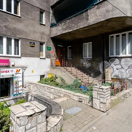 Slowackiego Modern By Bookinghost