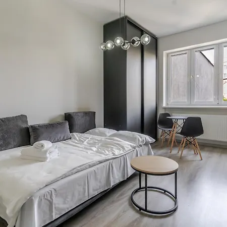 Slowackiego Modern By Bookinghost Daire