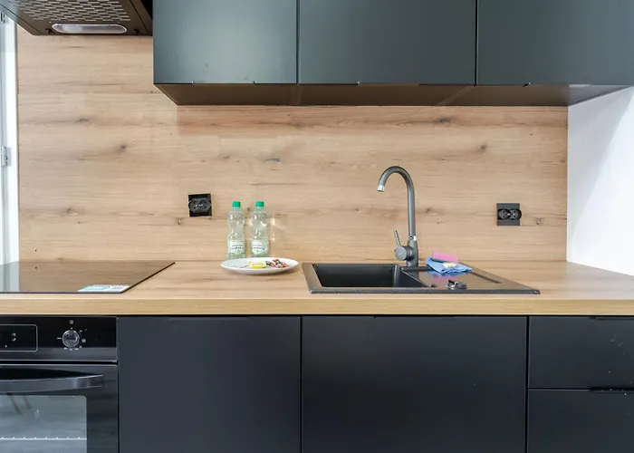 Slowackiego Modern By Bookinghost Daire *